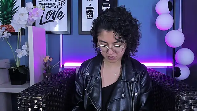 Amareto  online show from February 9, 5:22 pm