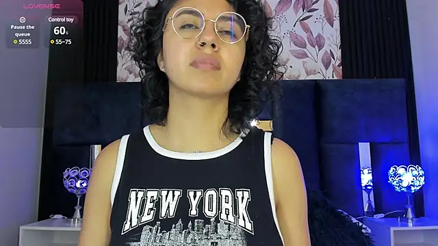 Amareto  online show from March 15, 4:43 pm