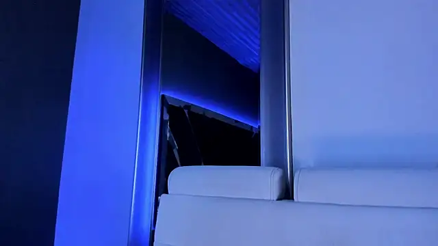 Amareto  online show from September 15, 1:55 pm