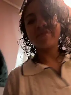 Amareto  online show from October 16, 11:11 am