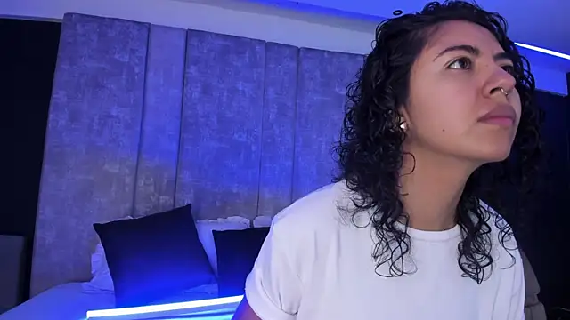 Amareto  online show from April 15, 10:11 am