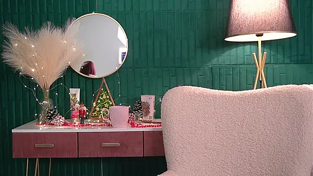 HaileyMoonn online show from December 18, 4:29 am