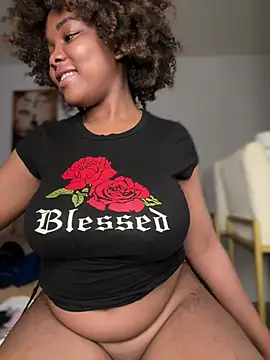 SSEXYBUBBLEBUTT101 online show from January 13, 11:17 pm