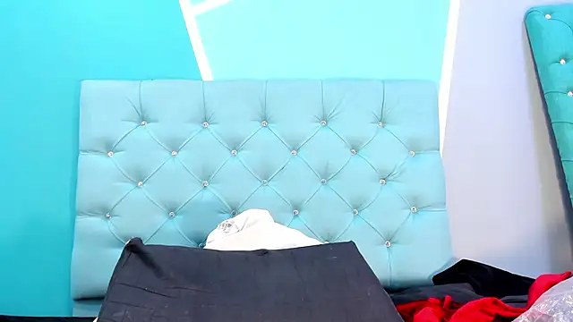 AlondraFerri1 online show from January 28, 9:41 am