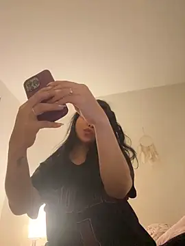 PetitLumiere online show from December 3, 4:03 am