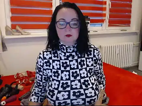 Snapshot of Alexie33 chatting on March 7, 6:02 am Alexie33 online show from March 7, 6:02 am