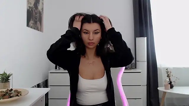 Simply the best online show from February 18, 1:55 pm