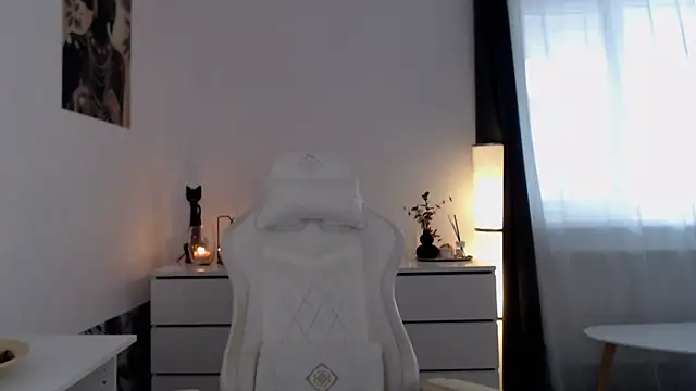 Simply the best online show from March 13, 2:44 pm