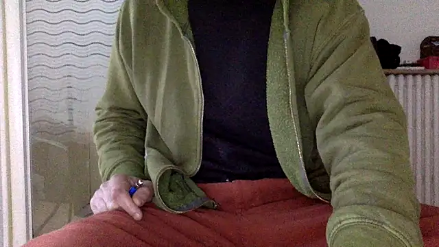 Snapshot of molozeb chatting on November 26, 7:09 am molozeb online show from November 26, 7:09 am