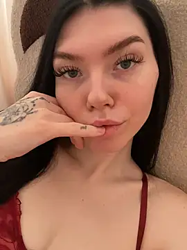 Snapshot of Lisaaa_Alisa chatting on January 24, 5:10 am Lisaaa Alisa online show from January 24, 5:10 am