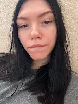 Snapshot of Lisaaa_Alisa chatting on February 1, 6:21 am Lisaaa Alisa online show from February 1, 6:21 am