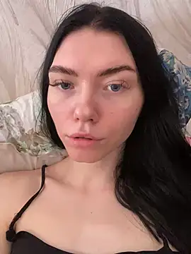 Snapshot of Lisaaa_Alisa chatting on February 14, 7:28 am Lisaaa Alisa online show from February 14, 7:28 am