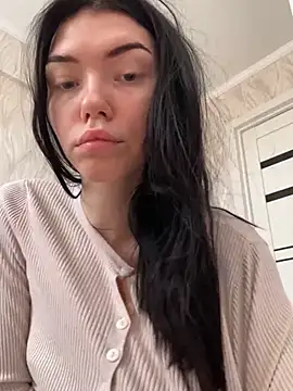 Snapshot of Lisaaa_Alisa chatting on March 18, 3:42 am Lisaaa Alisa online show from March 18, 3:42 am