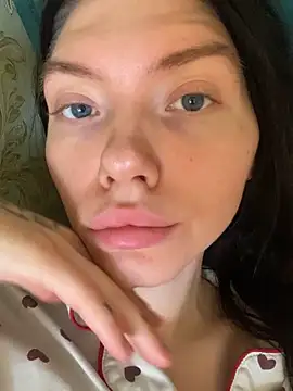 Snapshot of Lisaaa_Alisa chatting on October 29, 4:04 am Lisaaa Alisa online show from October 29, 4:04 am