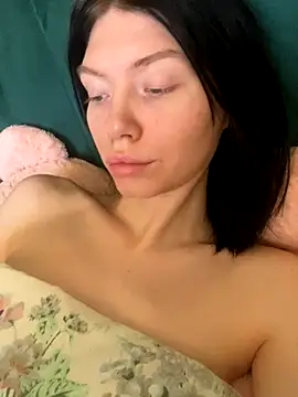 Snapshot of Lisaaa_Alisa chatting on November 20, 4:01 am Lisaaa Alisa online show from November 20, 4:01 am