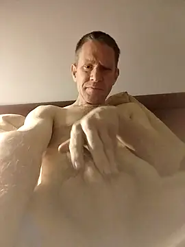 Snapshot of Blondinet92 chatting on November 25, 10:43 pm Blondinet92 online show from November 25, 10:43 pm