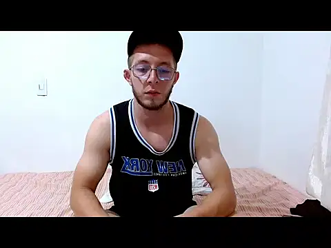 Snapshot of king-Randal chatting on November 14, 4:11 am king-Randal online show from November 14, 4:11 am