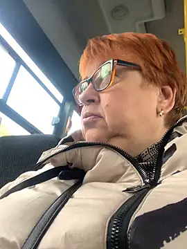 Snapshot of Klio5678 chatting on October 30, 7:54 am Klio5678 online show from October 30, 7:54 am