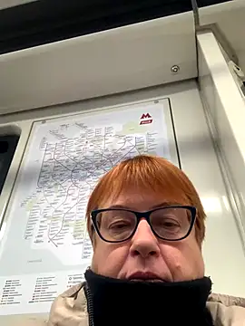 Snapshot of Klio5678 chatting on November 3, 7:04 pm Klio5678 online show from November 3, 7:04 pm