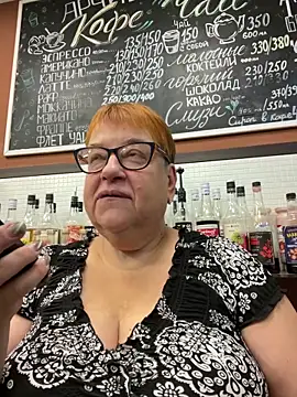 Snapshot of Klio5678 chatting on November 11, 10:04 am Klio5678 online show from November 11, 10:04 am