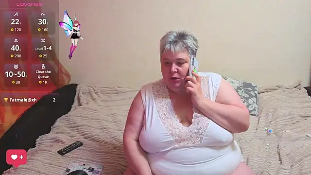 Snapshot of Klio5678 chatting on December 5, 5:31 pm Klio5678 online show from December 5, 5:31 pm