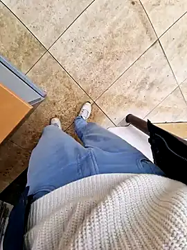 Snapshot of Lorent6969 chatting on January 27, 12:05 pm Lorent6969 online show from January 27, 12:05 pm