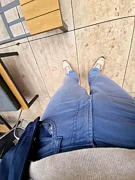 Snapshot of Lorent6969 chatting on February 2, 9:19 am Lorent6969 online show from February 2, 9:19 am