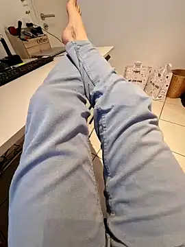 Snapshot of Lorent6969 chatting on February 3, 2:55 pm Lorent6969 online show from February 3, 2:55 pm