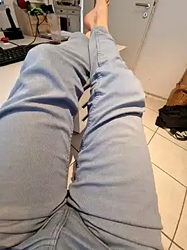 Snapshot of Lorent6969 chatting on February 11, 1:30 pm Lorent6969 online show from February 11, 1:30 pm