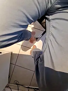 Snapshot of Lorent6969 chatting on February 14, 7:59 am Lorent6969 online show from February 14, 7:59 am