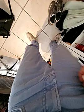 Snapshot of Lorent6969 chatting on February 16, 9:15 am Lorent6969 online show from February 16, 9:15 am