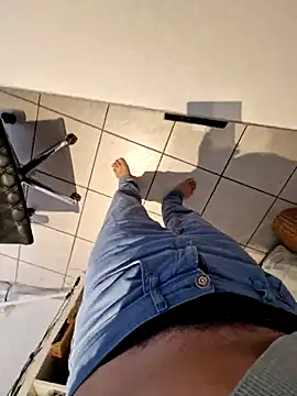 Snapshot of Lorent6969 chatting on February 24, 2:15 pm Lorent6969 online show from February 24, 2:15 pm