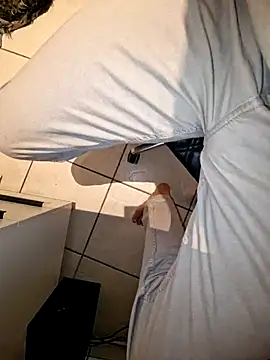 Snapshot of Lorent6969 chatting on March 16, 4:52 am Lorent6969 online show from March 16, 4:52 am