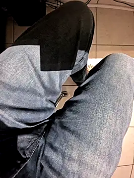 Snapshot of Lorent6969 chatting on November 27, 7:21 am Lorent6969 online show from November 27, 7:21 am