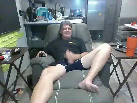 Snapshot of lateniter chatting on November 5, 1:05 am lateniter online show from November 5, 1:05 am