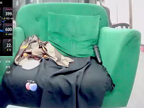 Snapshot of nina9384 chatting on February 14, 4:41 pm nina9384 online show from February 14, 4:41 pm