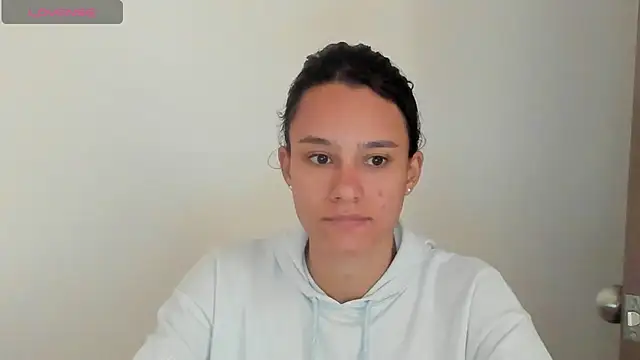 SamanthaWatson online show from March 10, 7:18 pm