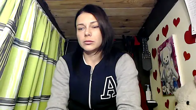 Snapshot of HarleyQuinn_69 chatting on January 24, 6:56 pm HarleyQuinn 69 online show from January 24, 6:56 pm