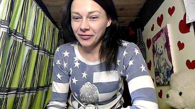 Snapshot of HarleyQuinn_69 chatting on January 29, 7:32 pm HarleyQuinn 69 online show from January 29, 7:32 pm