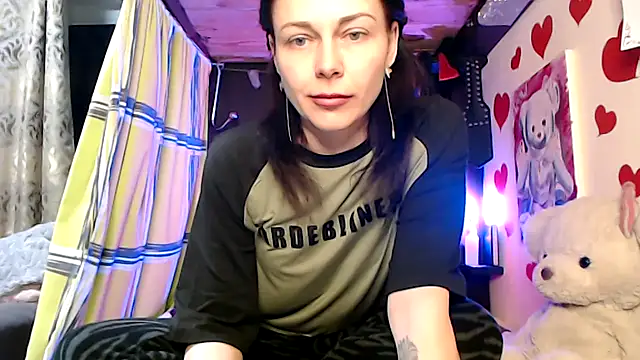 Snapshot of HarleyQuinn_69 chatting on March 3, 8:00 pm HarleyQuinn 69 online show from March 3, 8:00 pm