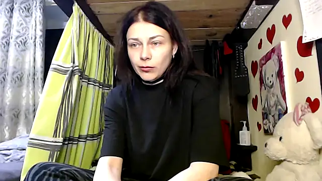 Snapshot of HarleyQuinn_69 chatting on March 4, 9:00 pm HarleyQuinn 69 online show from March 4, 9:00 pm