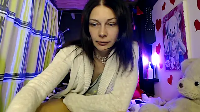 Snapshot of HarleyQuinn_69 chatting on March 8, 8:25 pm HarleyQuinn 69 online show from March 8, 8:25 pm