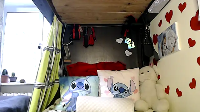 Snapshot of HarleyQuinn_69 chatting on September 15, 2:50 pm HarleyQuinn 69 online show from September 15, 2:50 pm