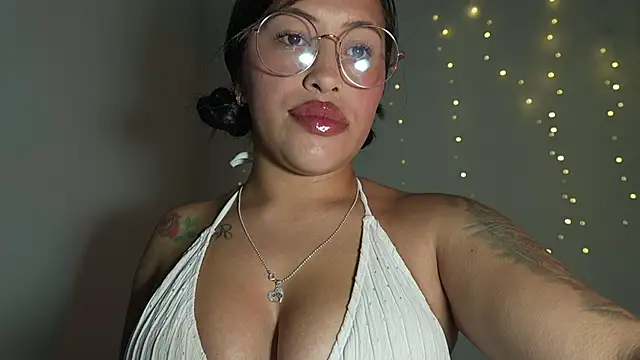 Snapshot of nerak_1a_ chatting on December 19, 7:10 pm nerak 1a online show from December 19, 7:10 pm