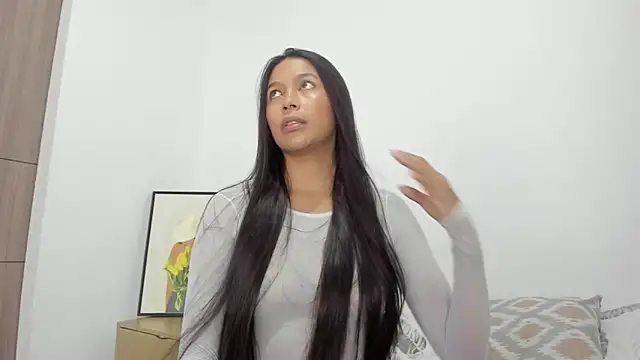 rouse 4 online show from April 4, 9:45 pm