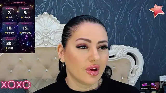 Lauren Saint online show from January 19, 1:33 pm