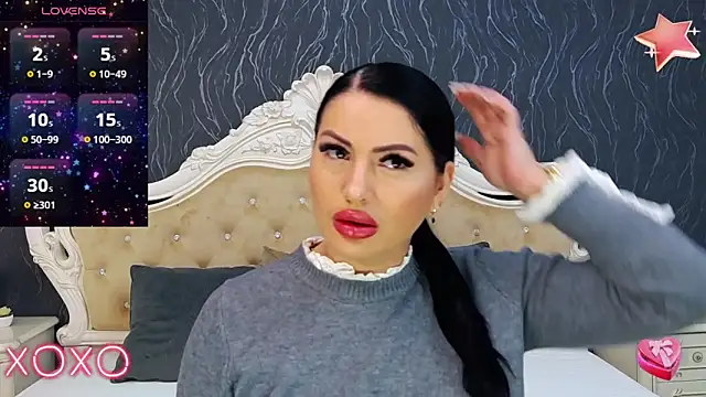 Lauren Saint online show from February 6, 8:50 am