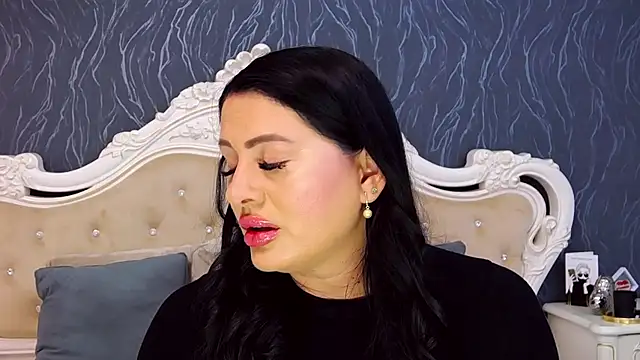 Lauren Saint online show from October 1, 2:45 pm