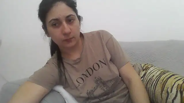 Snapshot of davenmichelle00 chatting on March 3, 5:19 pm davenmichelle00 online show from March 3, 5:19 pm