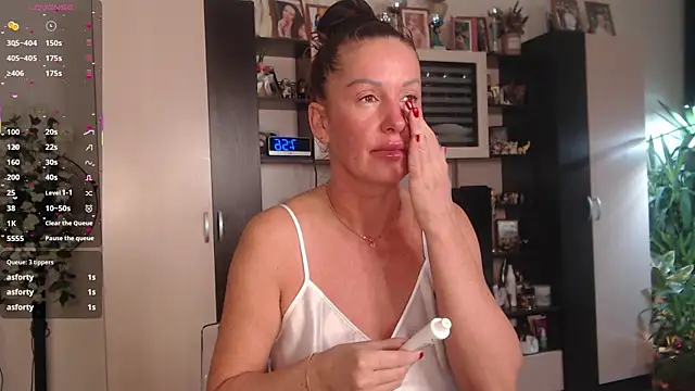 SheilaRyan online show from November 22, 4:55 am